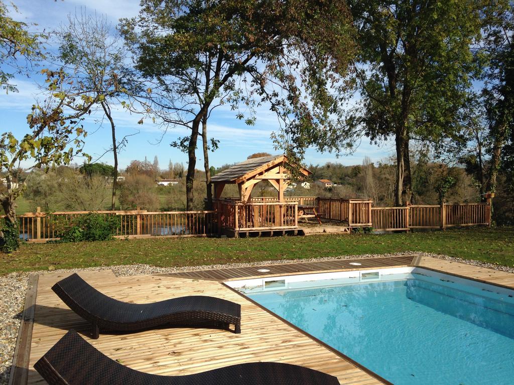 Along The River Bergerac Room photo